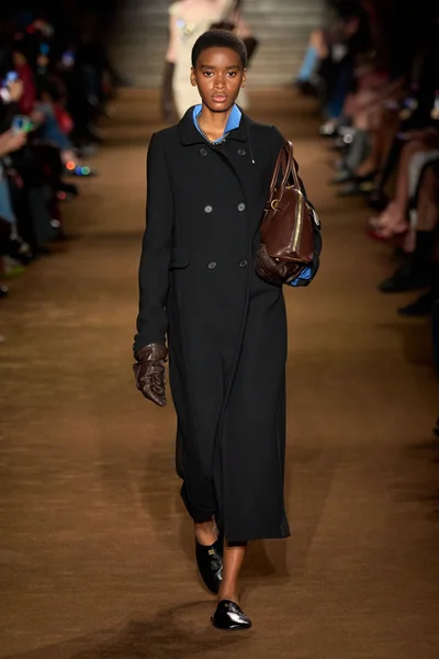 Look 5